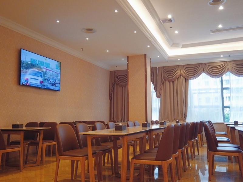 Vienna Hotel Nanxiong Экстерьер фото